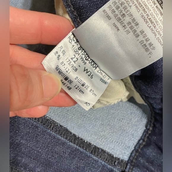 NWOT MODERN SKINNY JEANS - Picture 2 of 3